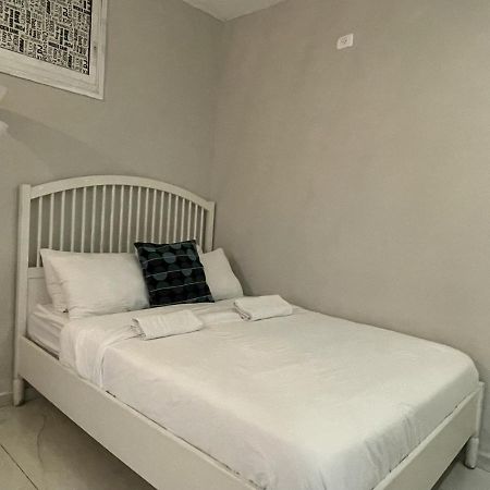 Rothschild 79 Hotel Petach Tikva Buitenkant foto