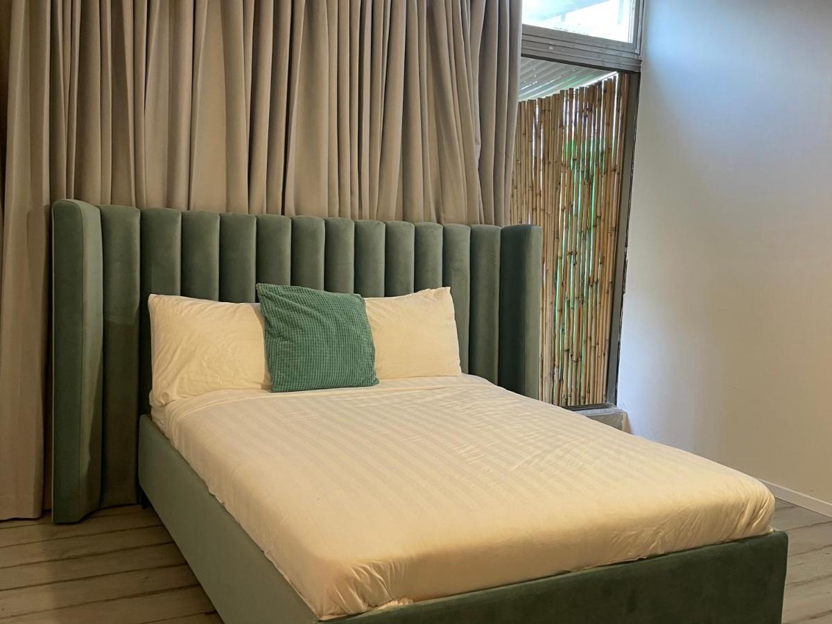 Rothschild 79 Hotel Petach Tikva Buitenkant foto