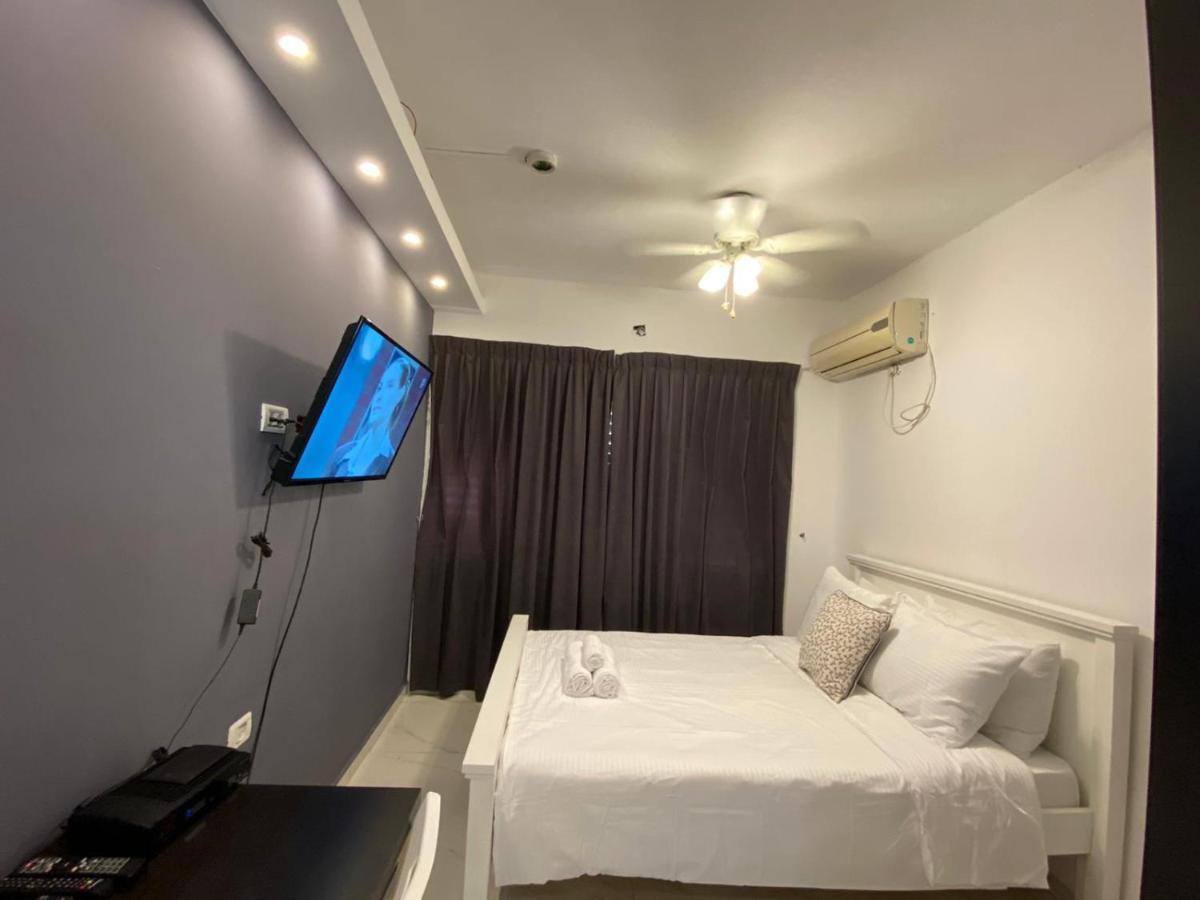 Rothschild 79 Hotel Petach Tikva Buitenkant foto